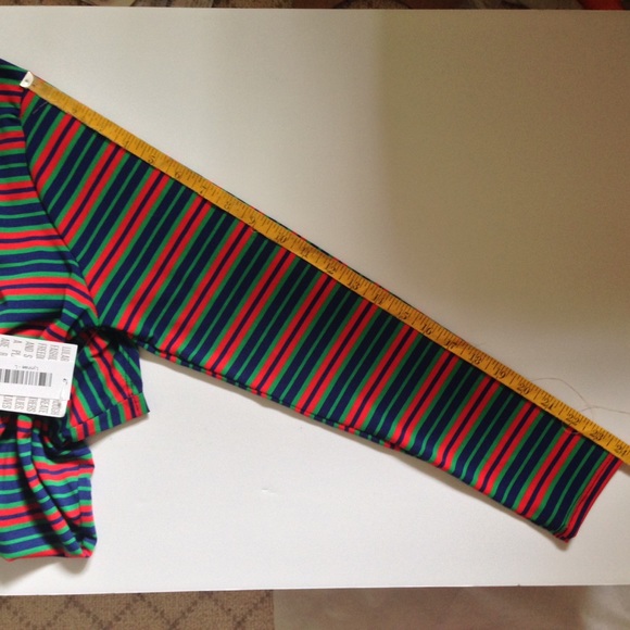 ‼️SOLD‼️ LULAROE Lynnae Blue Green Red Stripe Top Large - Picture 8 of 8